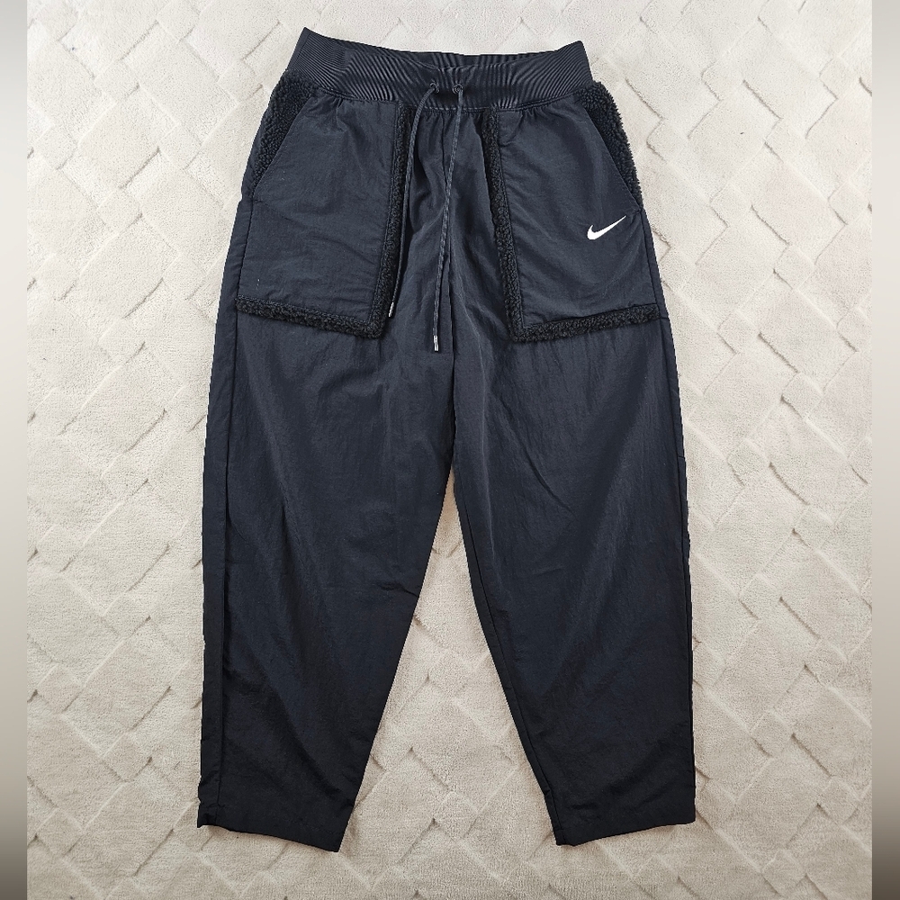 Nike Sportswear Essential Pants Womens Medium Black Sherpa Trim Accents